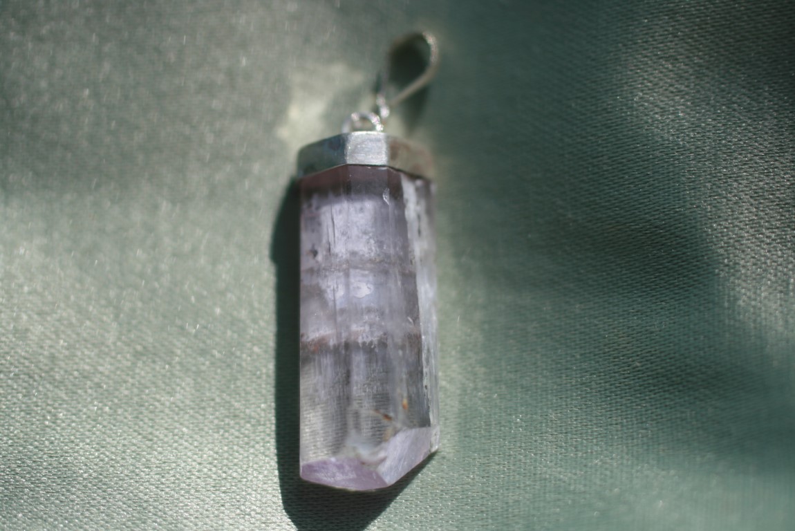 Kunzite Pendant (Purple)stone of Peace 5071
